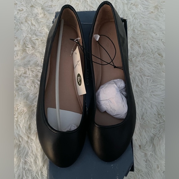 NEW universal thread black flats size 8 1/2 - Picture 5 of 9